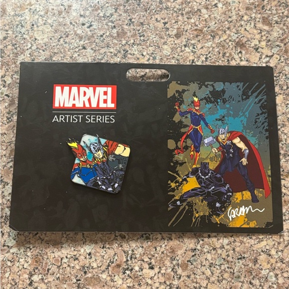 Disney Accessories - 2024 Disney Parks The Avengers Marvel Artist Series Pin by Sara Pichelli Limited